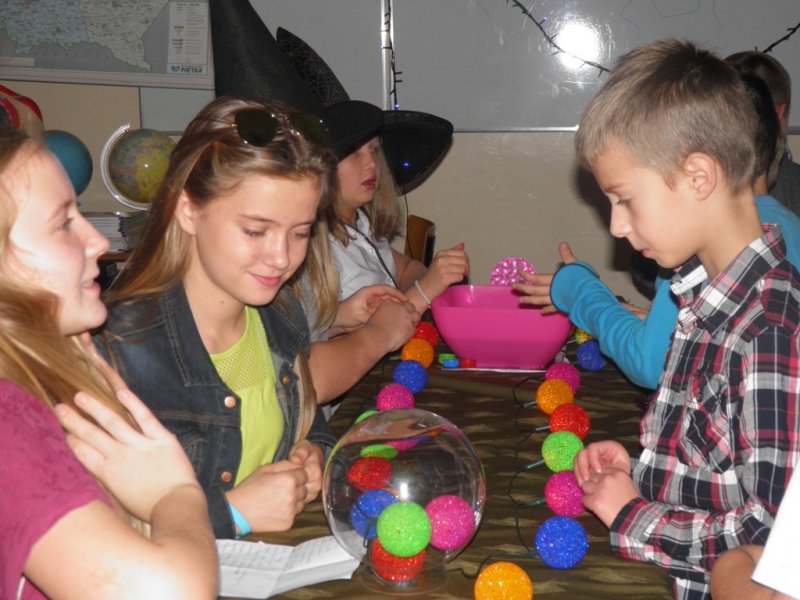 Zabawa andrzejkowo - integracyjna SP